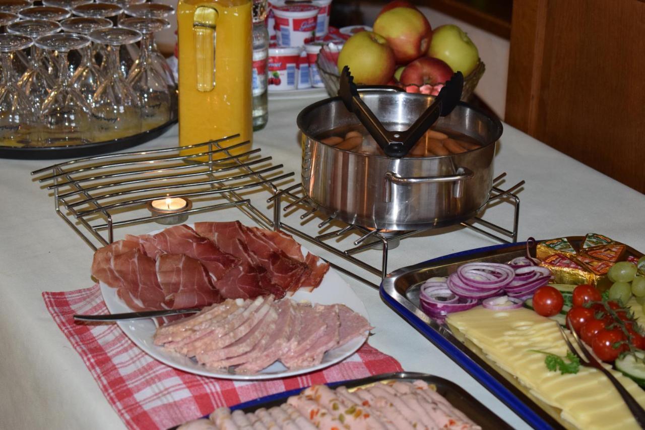 Gaststaette Marktstuebchen Bornich Esterno foto